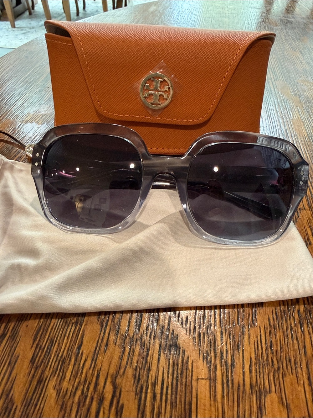 Tory Burch Oversized Square Sunglasses in Smoke with Orange Logo Case
